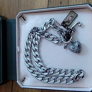 Silvertone Juicy Couture heart toggle necklace y2k nice